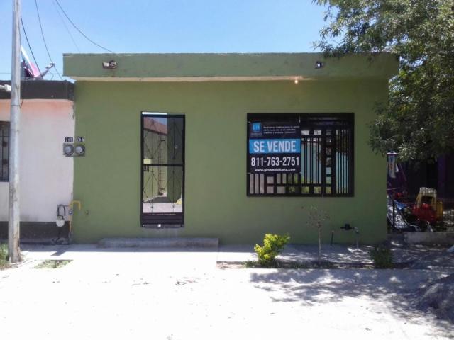 #94 - Casa para Venta en Gral. Escobedo - NL - 1