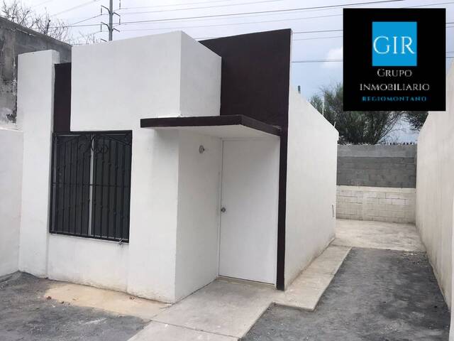 #122 - Casa para Venta en Gral. Escobedo - NL