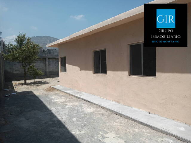 #154 - Casa para Venta en García - NL - 2