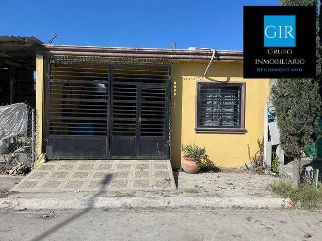 #176 - Casa para Venta en Cadereyta Jiménez - NL - 1